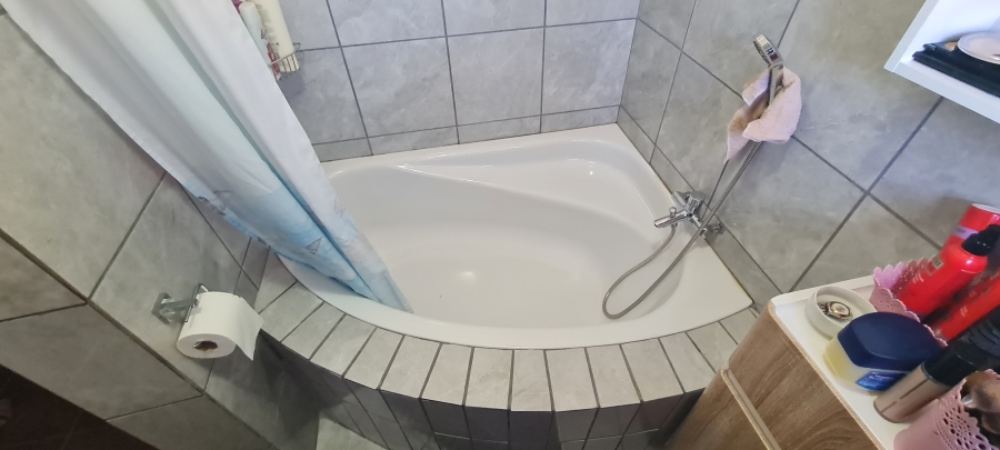 3 Bedroom Property for Sale in Heiderand Western Cape
